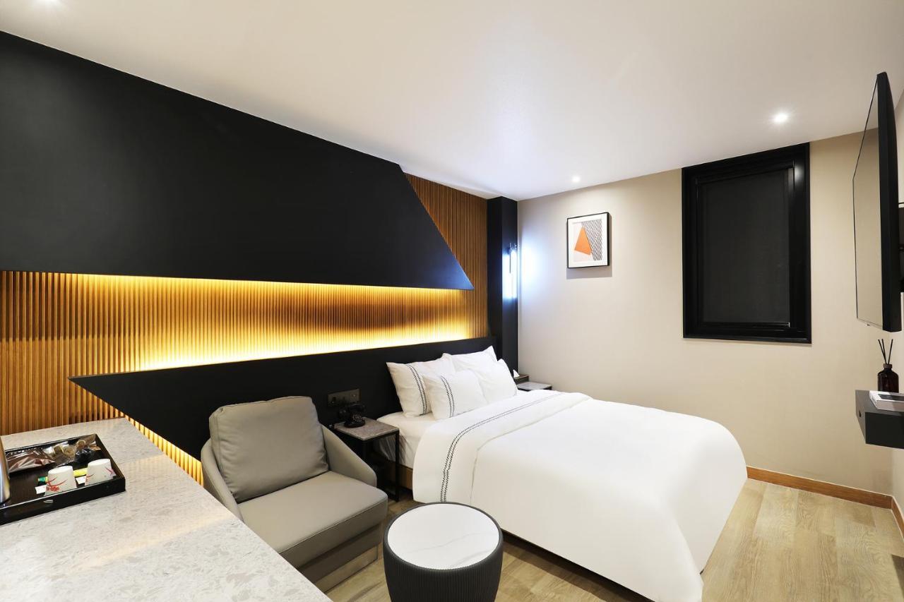 Mari Hotel Cshungdzsu Kültér fotó