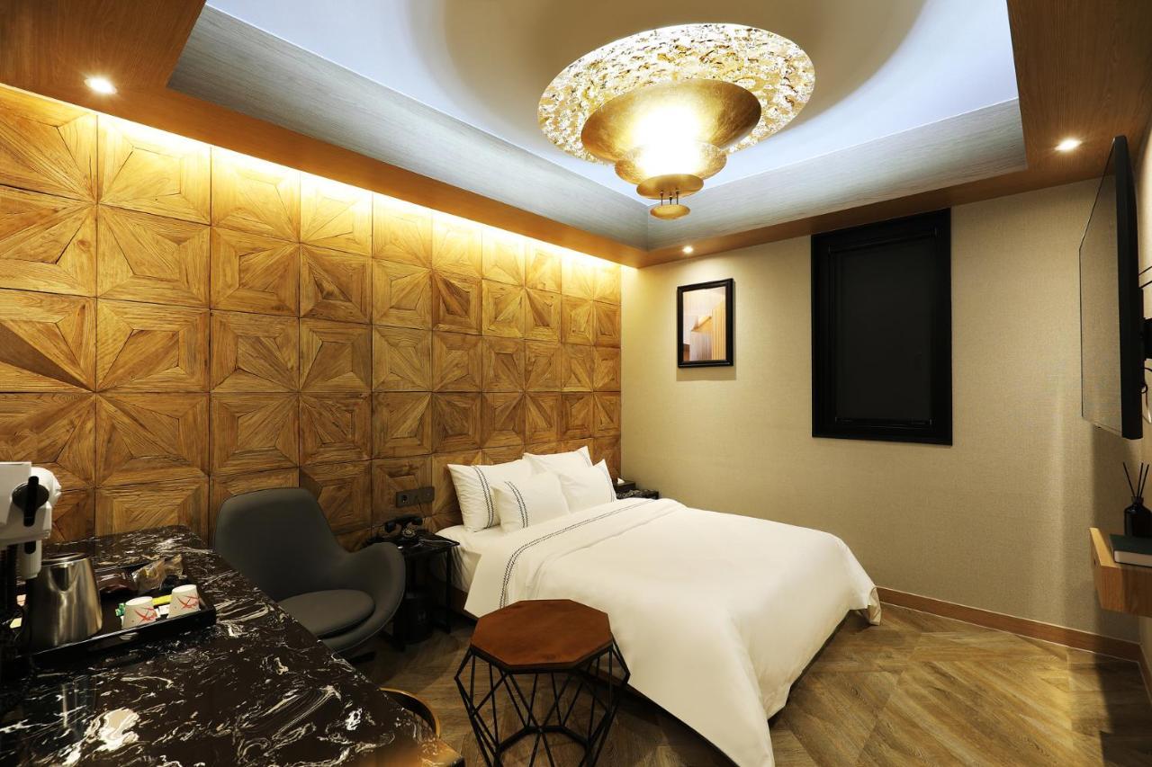 Mari Hotel Cshungdzsu Kültér fotó